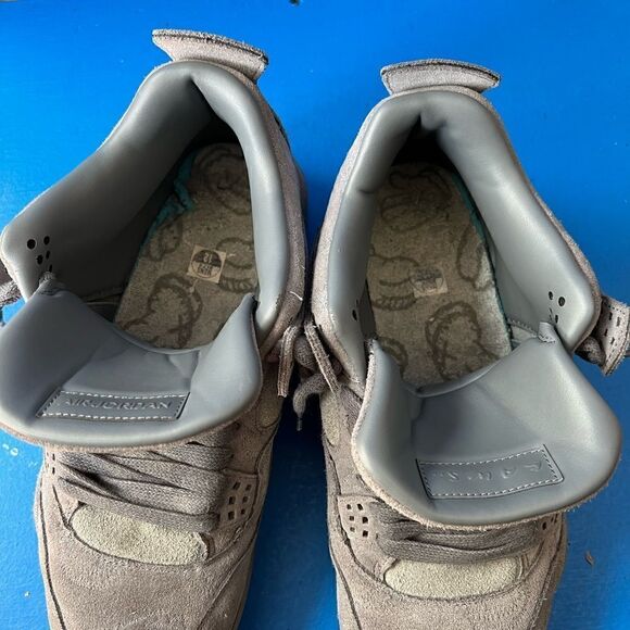 KAWS x NIKE AIR JORDAN RETRO IV 4 GREY 930155 003 SIZE 12 - Picture 10 of 12